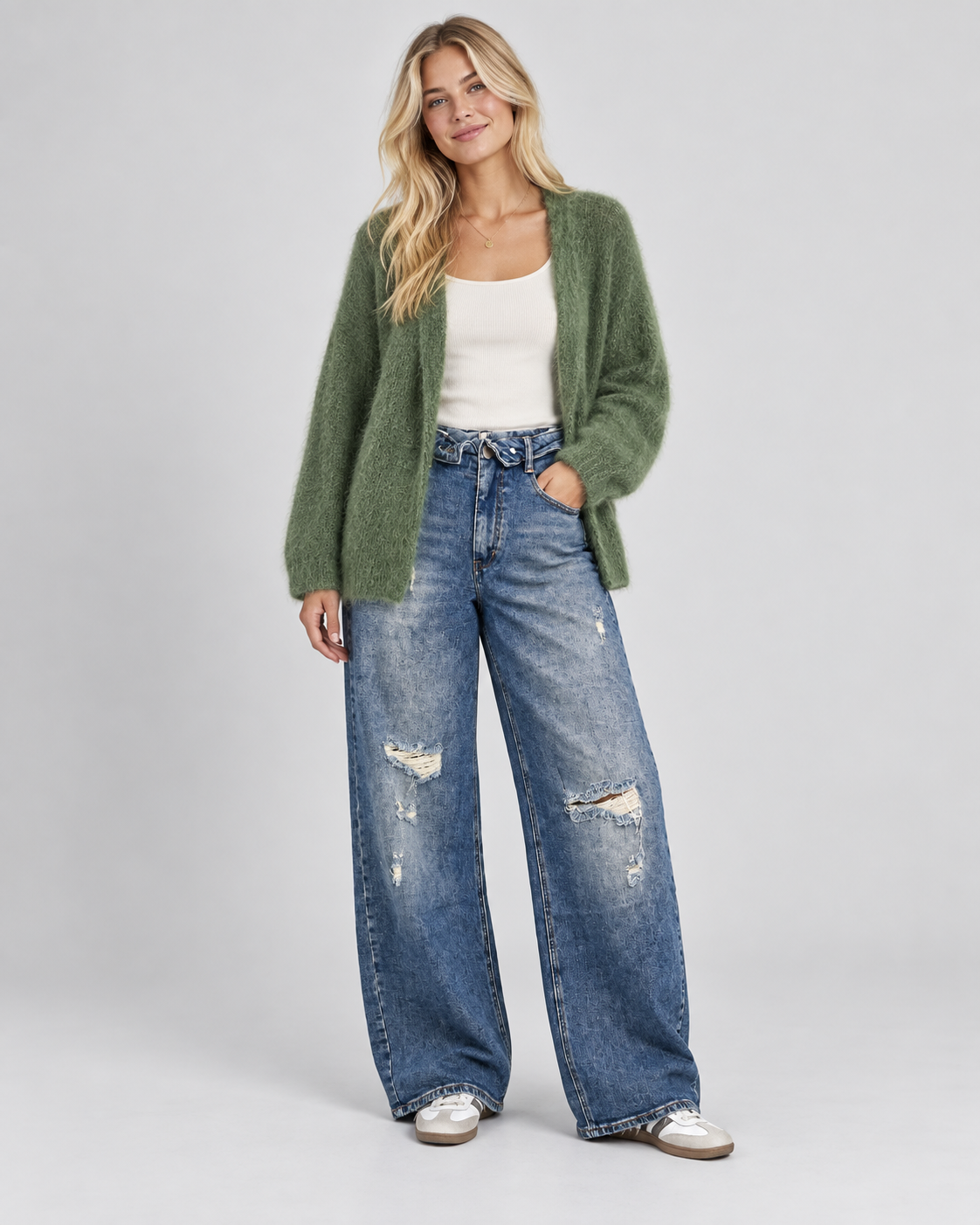 Flauschige Kid-Mohair Strickjacke in Salbeigrün