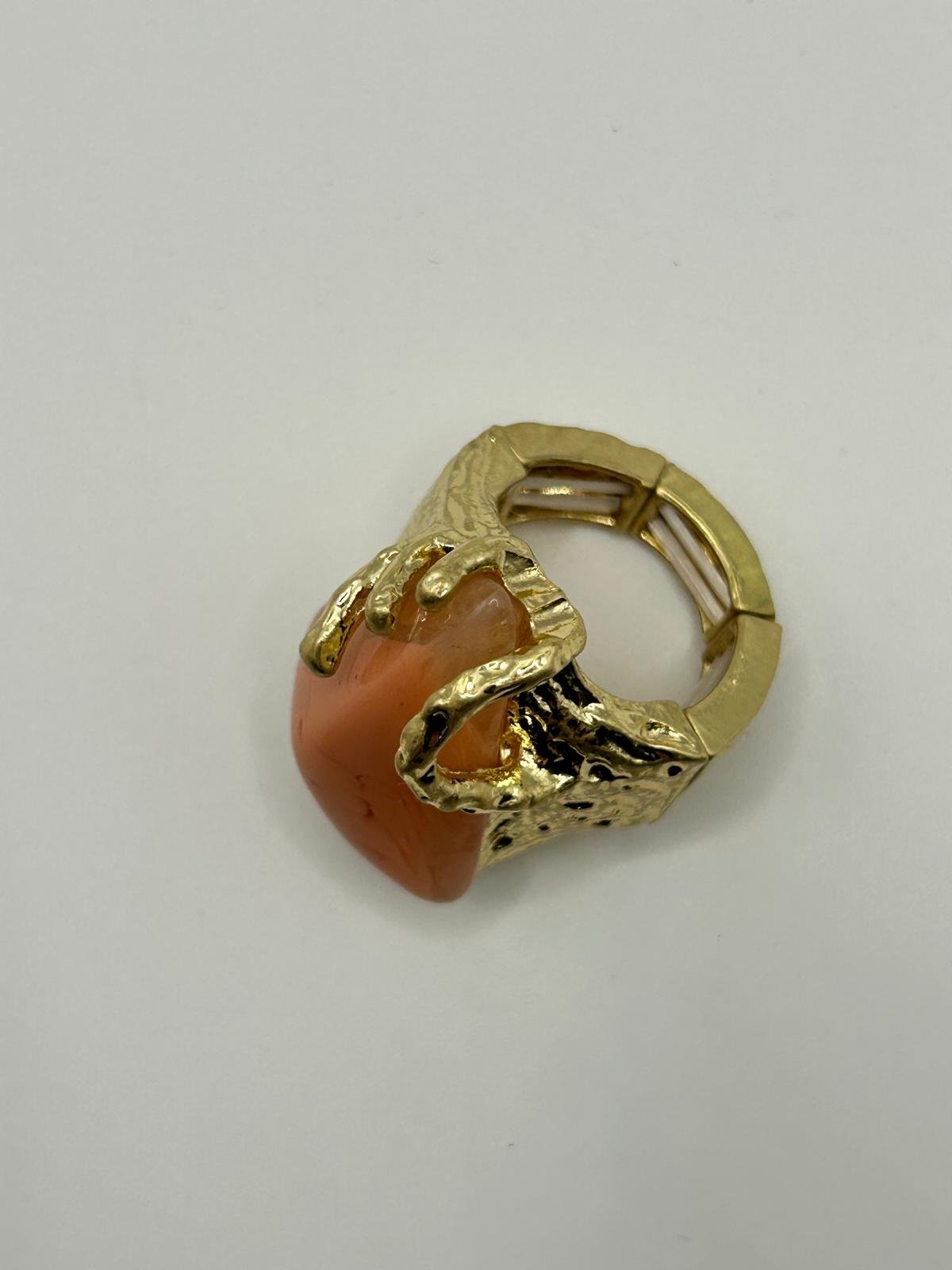 Statement-Ring mit Schmuckstein