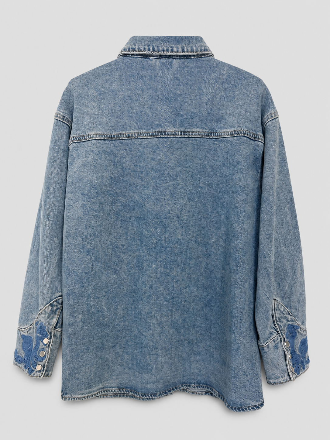 Jeanshemd mit Stickereien & Strassdetails