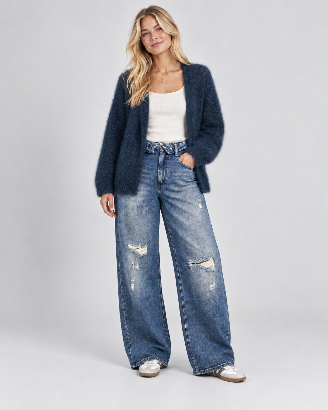 Flauschige Kid-Mohair Strickjacke in Dunkelblau